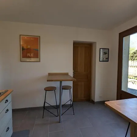 Pour 11 Pers. Avec Piscine, Jardin Clos Et Animaux Admis - Fr-1-653-277