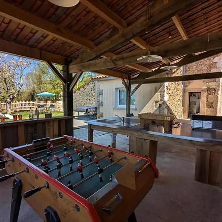 Pour 11 Pers. Avec Piscine, Jardin Clos Et Animaux Admis - Fr-1-653-277 * Ecuras