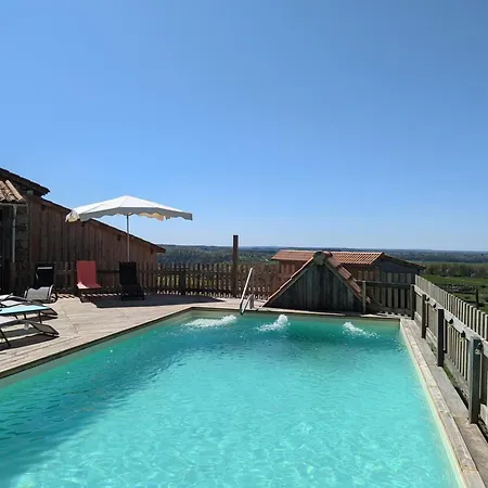 Pour 11 Pers. Avec Piscine, Jardin Clos Et Animaux Admis - Fr-1-653-277 *