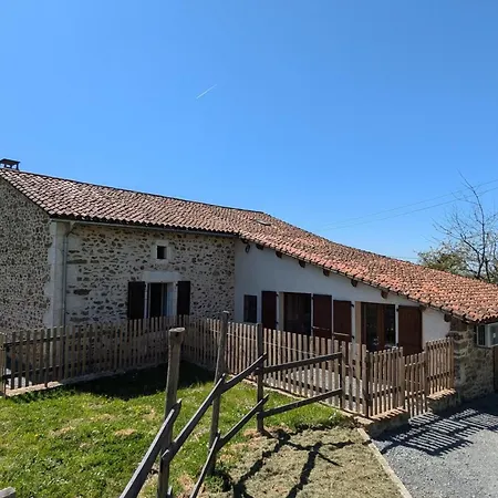 Pour 11 Pers. Avec Piscine, Jardin Clos Et Animaux Admis - Fr-1-653-277 *
